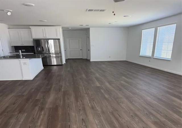 Photo 2 of Townhouse for sale at 5123 Community St, Haltom City, TX 76117 | MLS# 21385765 | Listing updated on 2026-10-04
