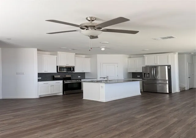 Photo 3 of Townhouse for sale at 5123 Community St, Haltom City, TX 76117 | MLS# 21385765 | Listing updated on 2026-10-04