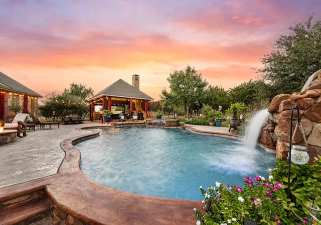 Photo 1 of Single family home for sale at 2890 Forest Hl Dr, Aubrey, TX 76227 | MLS# 21380222 | Listing updated on 2026-09-24