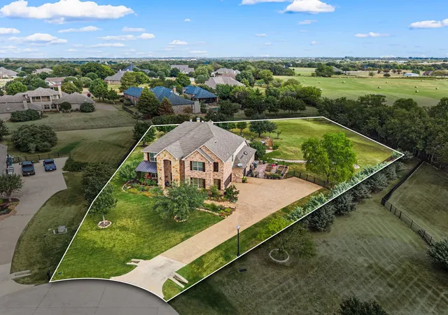 Photo 3 of Single family home for sale at 2890 Forest Hl Dr, Aubrey, TX 76227 | MLS# 21380222 | Listing updated on 2026-09-24