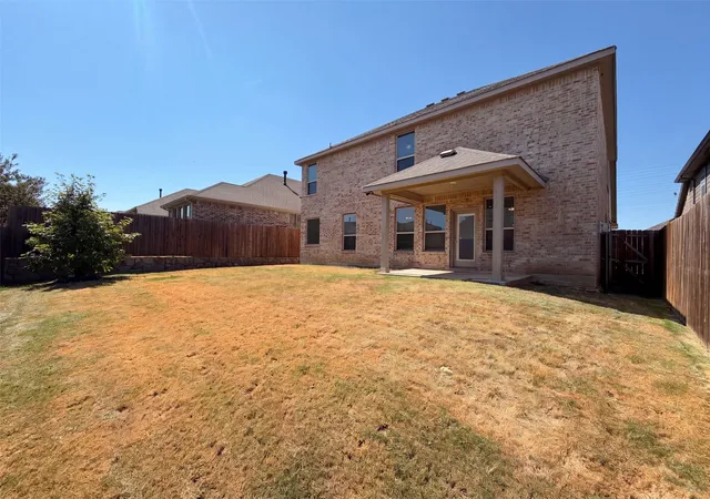 Photo 32 of Single family home for sale at 14316 Spitfire Trl, Roanoke, TX 76262 | MLS# 21386011 | Listing updated on 2026-10-10