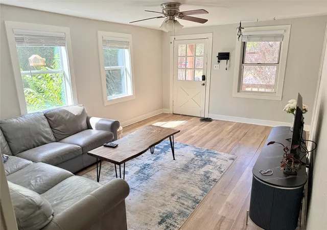 Photo 2 of Single family home for sale at 3014 Crestview St, Tyler, TX 75701 | MLS# 21386065 | Listing updated on 2026-10-09