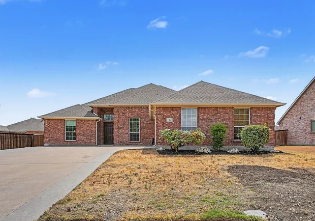 Single family home for sale at 102 Troy Ln, Red Oak, TX 75154 | MLS# 21382959
