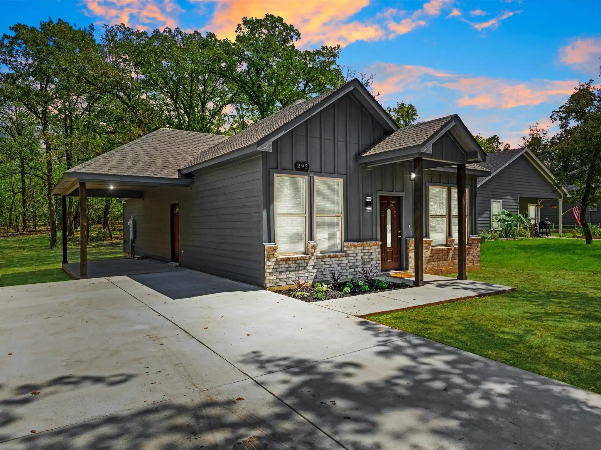 Single family home for sale at 292 Harris Blvd, Malakoff, TX 75148 | MLS# 21386104
