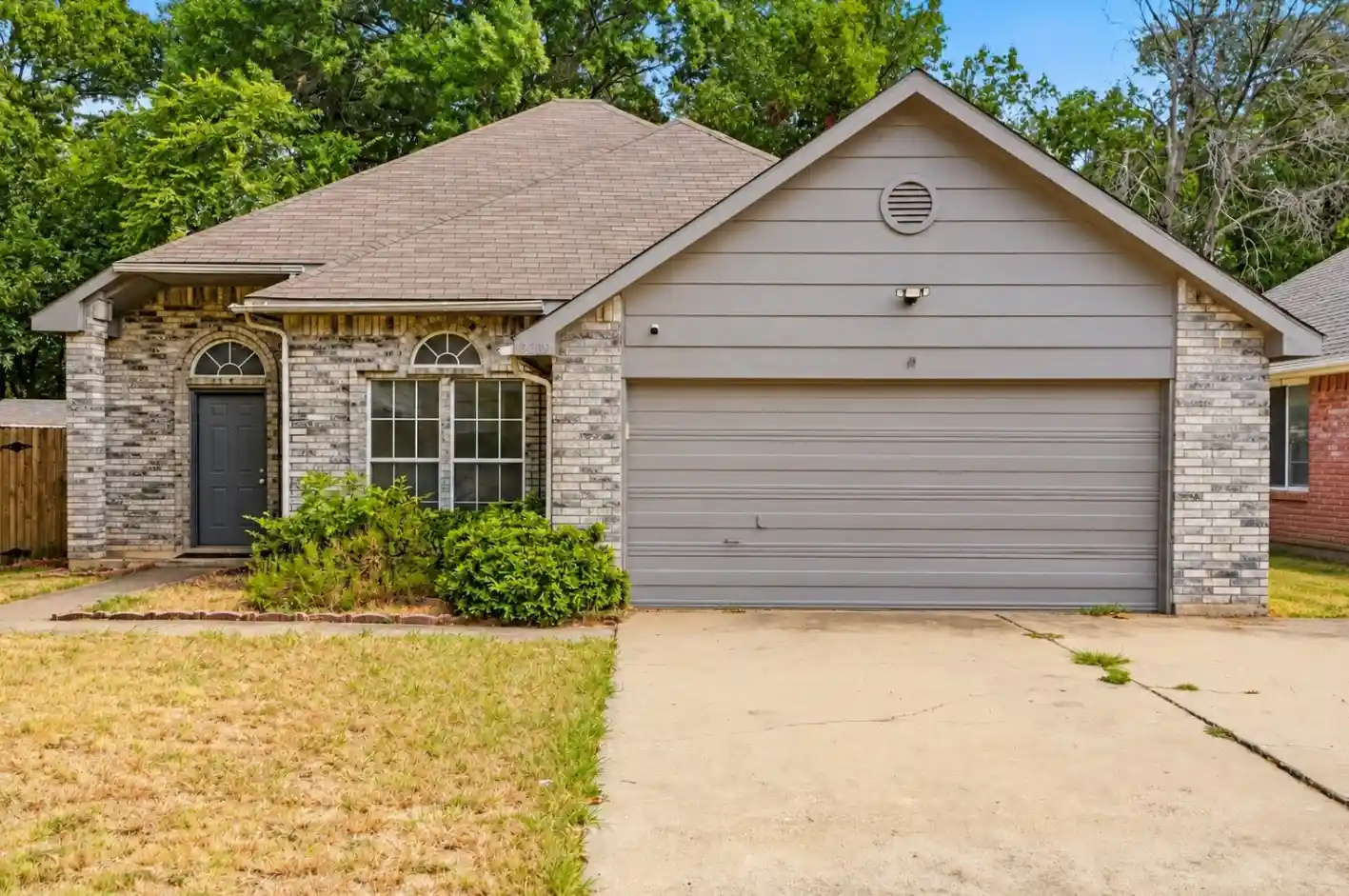 Photo 1 of Single family home for sale at 2009 Smokey Mountain Trl, Mesquite, TX 75149 | MLS# 21386107 | Listing updated on 2026-10-10
