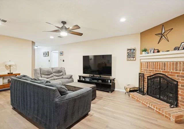 Photo 3 of Single family home for sale at 1512 Starpoint Ln, Wylie, TX 75098 | MLS# 21385944 | Listing updated on 2026-10-08