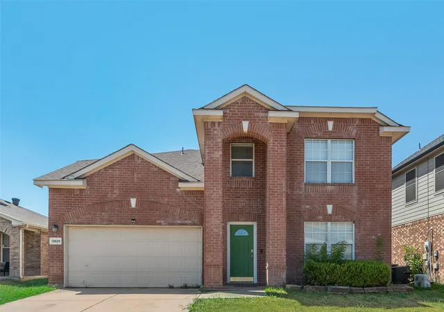 Photo 1 of Single family home for sale at 13529 Lost Spurs Rd, Roanoke, TX 76262 | MLS# 21386284 | Listing updated on 2026-09-21