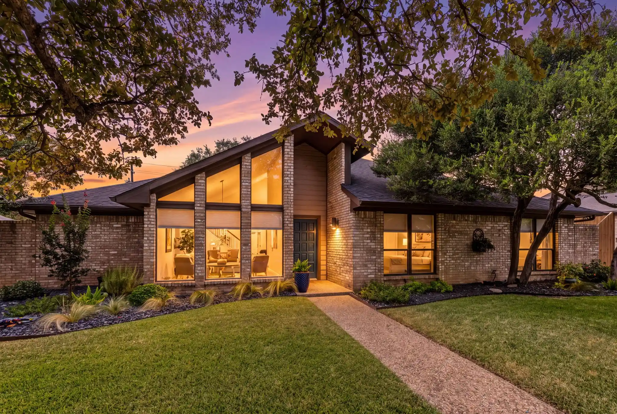 Photo 1 of Sale Pending at 6803 Fernshaw Dr, Dallas, TX 75248 | MLS# 21351148 | Listing updated on 2026-10-13