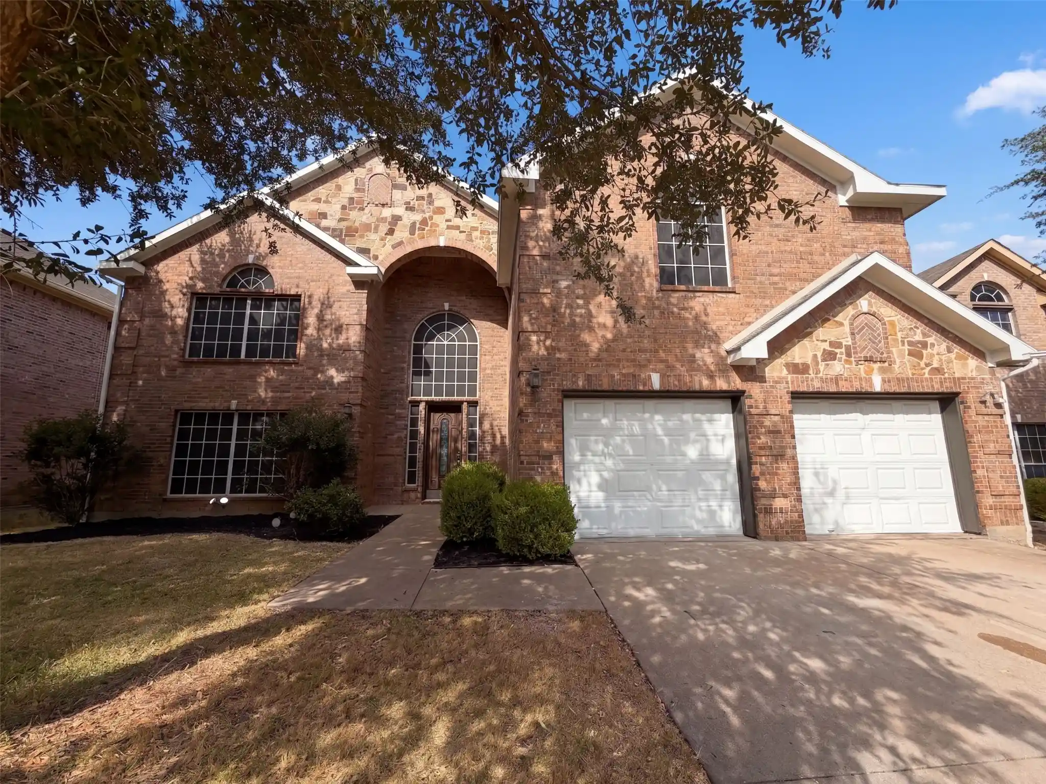 Photo 1 of Single family home for sale at 1803 High Meadow St, Red Oak, TX 75154 | MLS# 21386491 | Listing updated on 2026-10-30