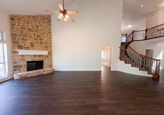 Photo 2 of Single family home for sale at 1803 High Meadow St, Red Oak, TX 75154 | MLS# 21386491 | Listing updated on 2026-10-10
