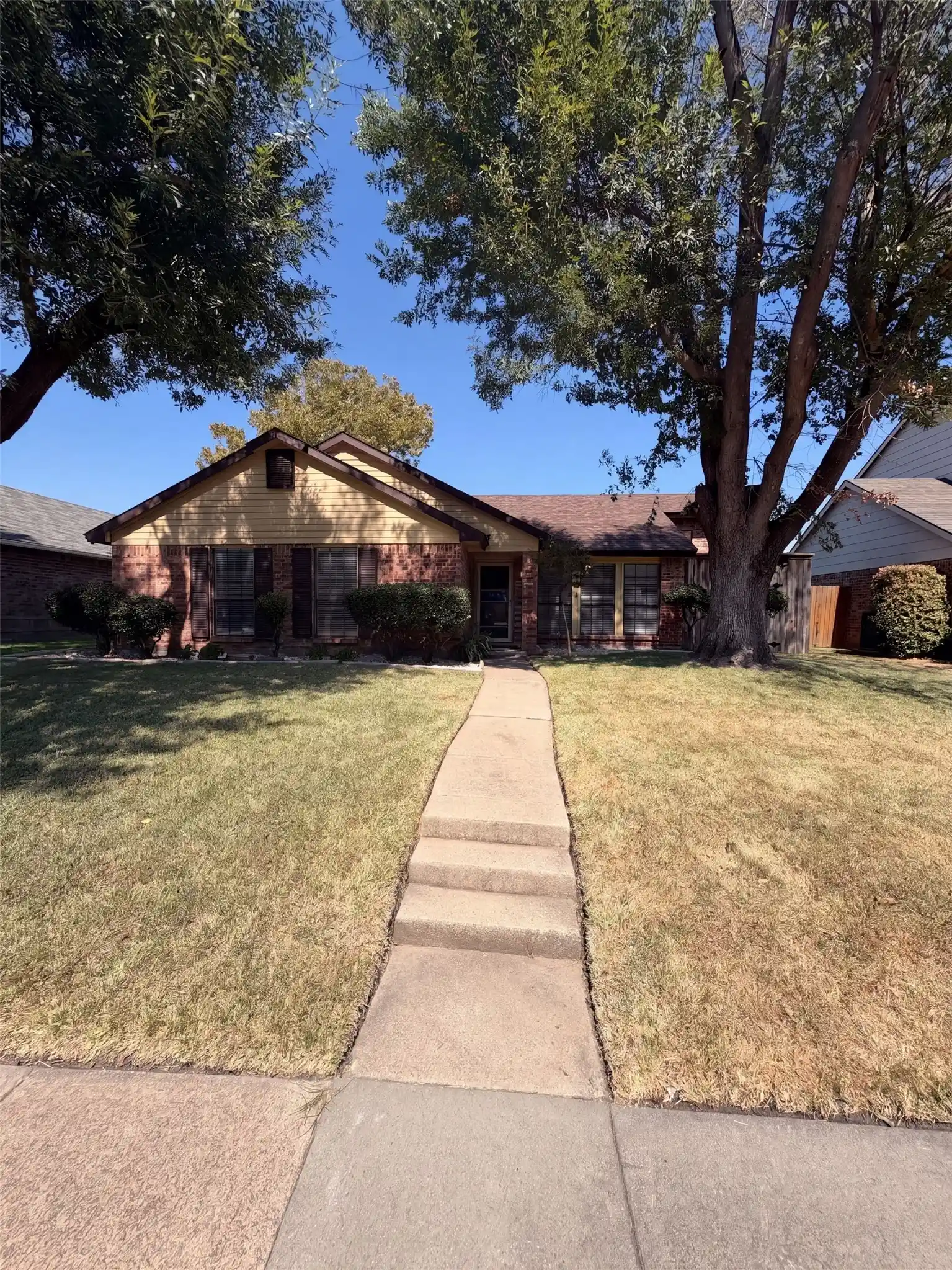 Single family home for sale at 6808 Younger Dr, The Colony, TX 75056 | MLS# 21386642