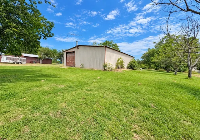 Photo 1 of Land for sale at 1438 Hurst Rd, Axtell, TX 76624 | MLS# 21386652 | Listing updated on 2026-10-03