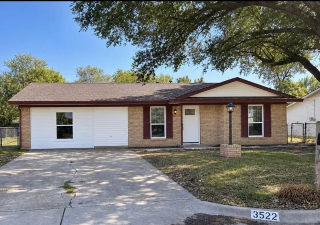 Photo 1 of Single family home for sale at 3522 Valley View Rd, Denton, TX 76209 | MLS# 21380802 | Listing updated on 2026-10-09