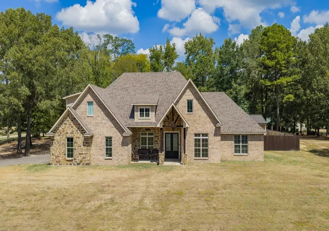 Photo 3 of Single family home for sale at 534 Cr 4306, Naples, TX 75568 | MLS# 21386779 | Listing updated on 2026-09-15