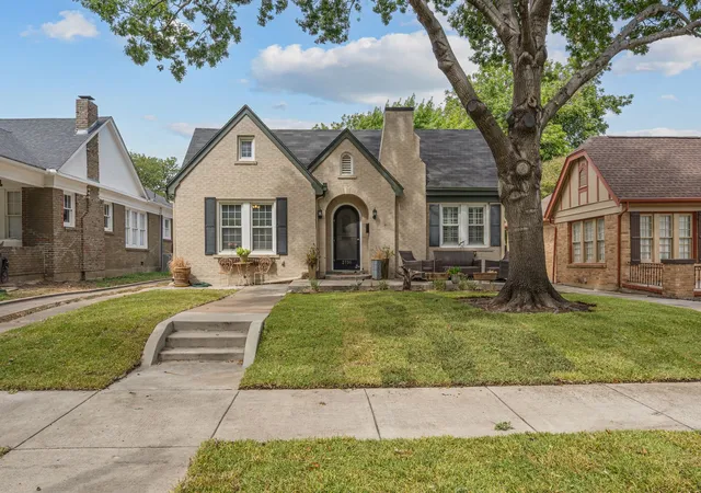Photo 1 of Sale Pending at 2736 Willing Ave, Fort Worth, TX 76110 | MLS# 21383125 | Listing updated on 2026-10-06