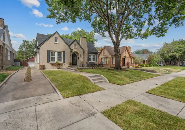 Photo 24 of Sale Pending at 2736 Willing Ave, Fort Worth, TX 76110 | MLS# 21383125 | Listing updated on 2026-10-06