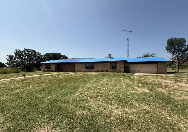 Photo 2 of Sale Pending at 319 County Rd 164, Eastland, TX 76448 | MLS# 21275736 | Listing updated on 2026-09-25
