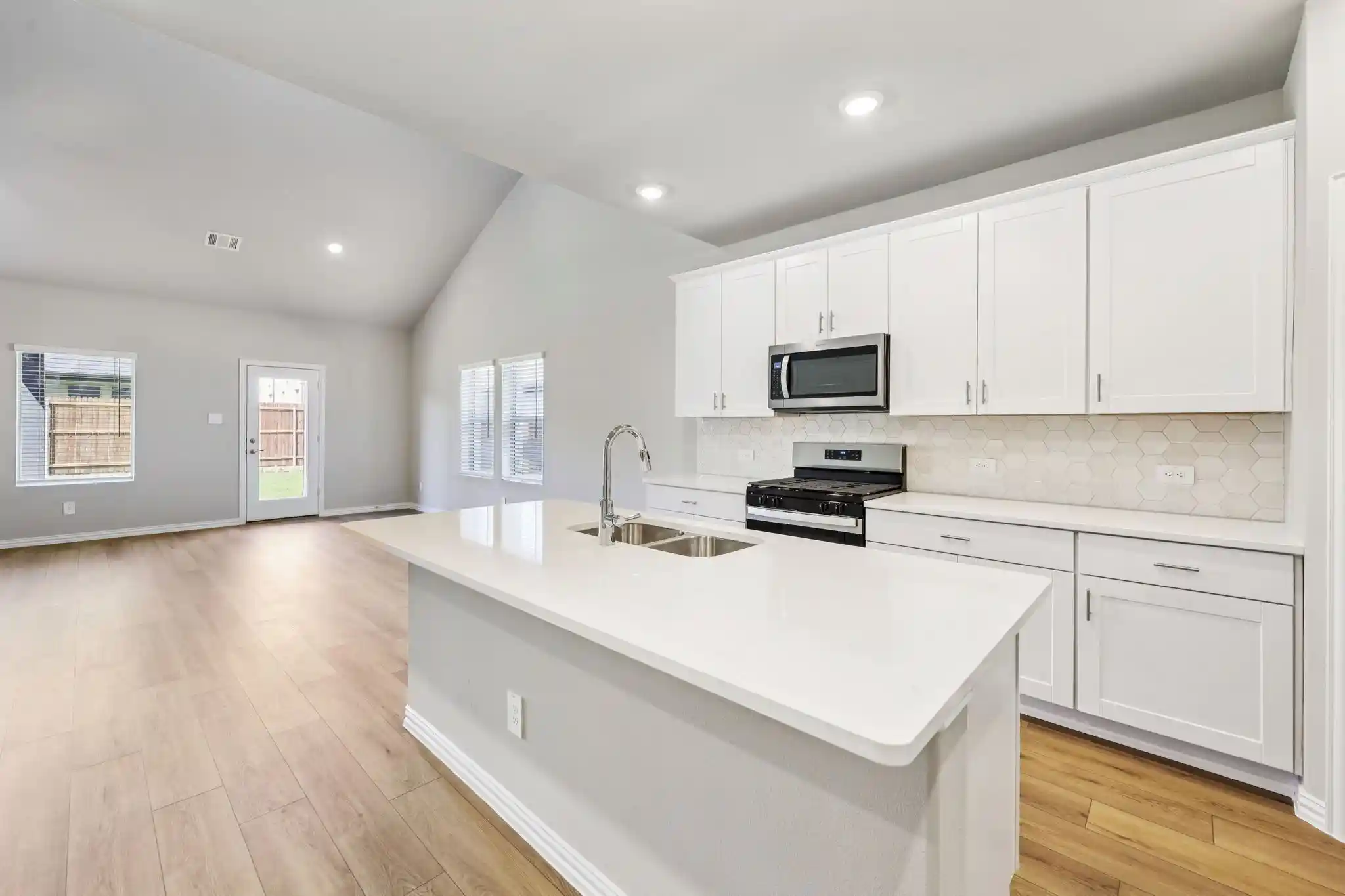 Photo 1 of Single family home for sale at 2609 Nicole Dr, Denton, TX 76208 | MLS# 21386661 | Listing updated on 2026-10-19