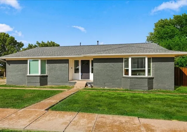 Photo 2 of Single family home for sale at 108 Joe White St, Rockwall, TX 75087 | MLS# 21376871 | Listing updated on 2026-09-15