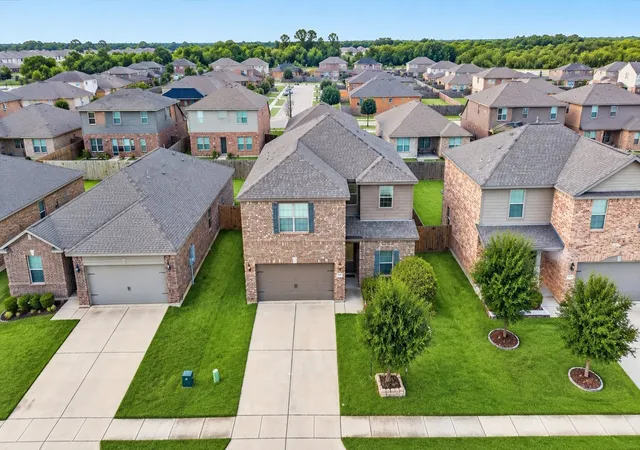 Photo 2 of Single family home for sale at 301 Aaron St, Anna, TX 75409 | MLS# 21378847 | Listing updated on 2026-10-05