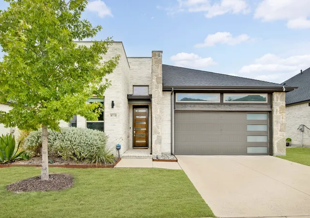 Photo 1 of Sale Pending at 1046 Ocean Breeze Dr, Allen, TX 75013 | MLS# 21384081 | Listing updated on 2026-10-05