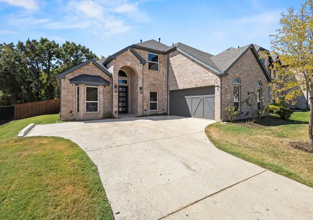 Photo 1 of Single family home for sale at 633 Willowmore Dr, Little Elm, TX 75068 | MLS# 21386750 | Listing updated on 2026-09-20