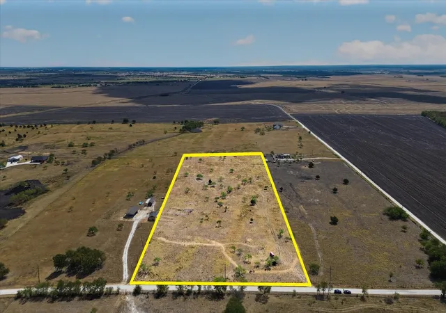 Photo 1 of Land for sale at Tbd Nw Co Rd 1160, Corsicana, TX 75110 | MLS# 21385038 | Listing updated on 2026-09-23