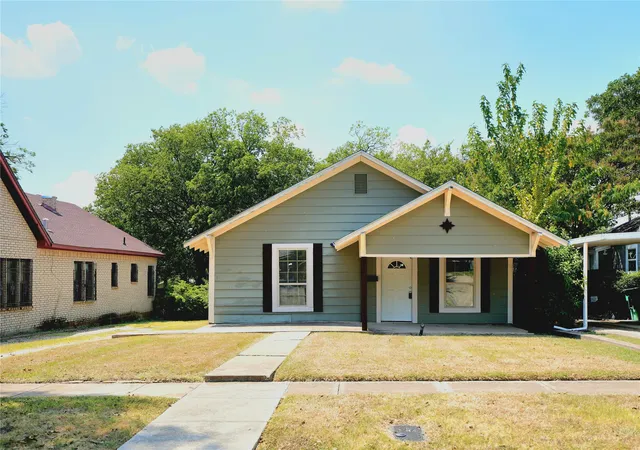 Photo 1 of Single family home for sale at 3012 Ryan Ave, Fort Worth, TX 76110 | MLS# 21386878 | Listing updated on 2026-09-15