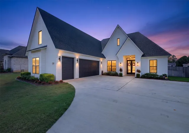 Photo 1 of Single family home for sale at 397 Newburn Ln, Shreveport, LA 71106 | MLS# 21367784 | Listing updated on 2026-10-05