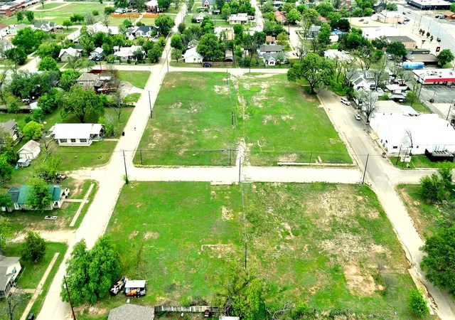 Photo 2 of Land for sale at 1304 S High St, Brady, TX 76825 | MLS# 21386914 | Listing updated on 2026-09-15