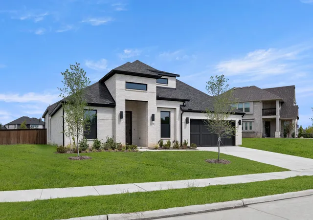 Photo 2 of Single family home for sale at 5229 Stone Ln, Midlothian, TX 76065 | MLS# 21386888 | Listing updated on 2026-09-16