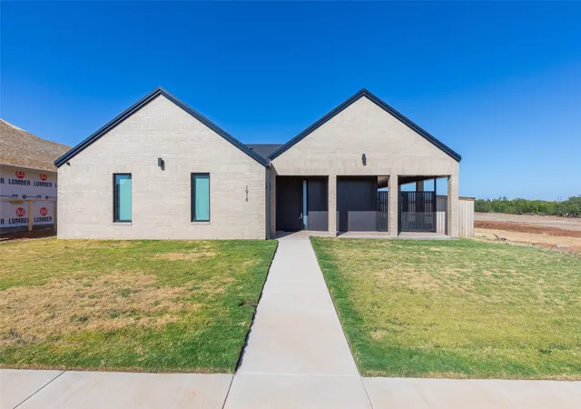 Photo 2 of Single family home for sale at 1918 Appelt Rd, Abilene, TX 79601 | MLS# 21384206 | Listing updated on 2026-09-15