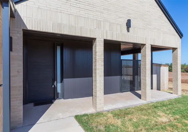 Photo 3 of Single family home for sale at 1918 Appelt Rd, Abilene, TX 79601 | MLS# 21384206 | Listing updated on 2026-09-15