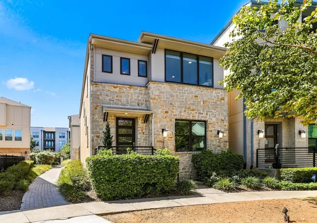 Photo 1 of Single family home for sale at 7846 Verona Pl, Dallas, TX 75231 | MLS# 21380969 | Listing updated on 2026-10-04