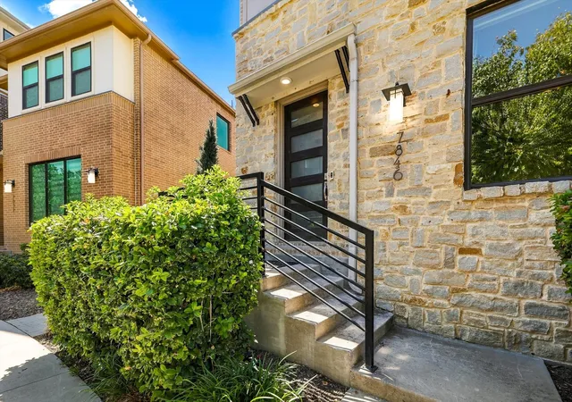 Photo 2 of Single family home for sale at 7846 Verona Pl, Dallas, TX 75231 | MLS# 21380969 | Listing updated on 2026-10-04