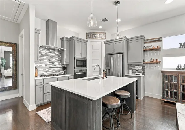 Photo 3 of Single family home for sale at 7846 Verona Pl, Dallas, TX 75231 | MLS# 21380969 | Listing updated on 2026-10-04
