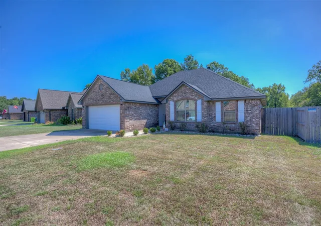 Photo 1 of Single family home for sale at 149 Lola Cir, Benton, LA 71006 | MLS# 21386920 | Listing updated on 2026-09-30