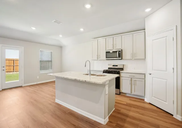 Photo 3 of Single family home for sale at 2107 Cottongrass Dr, Sherman, TX 75092 | MLS# 21386667 | Listing updated on 2026-10-05