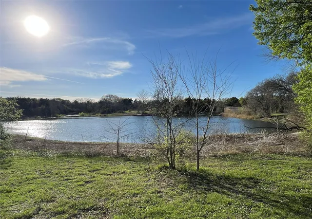 Photo 3 of Land for sale at Tbd Lot 30 Ridgecrest Dr, Waxahachie, TX 75165 | MLS# 21387027 | Listing updated on 2026-10-07