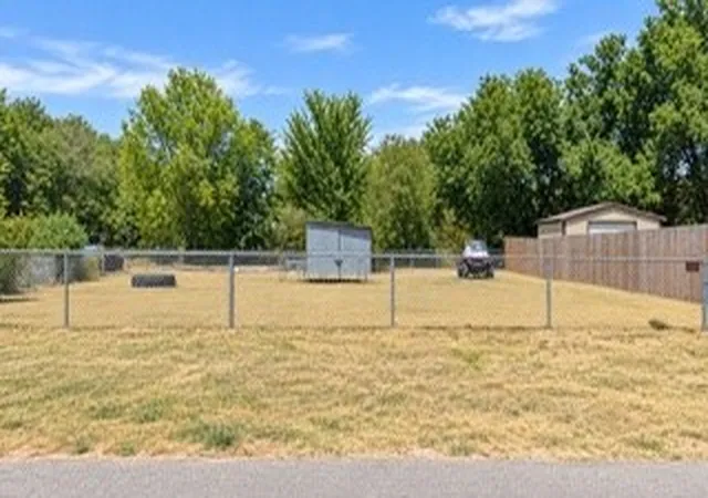 Land for sale at 120 Maple, Paradise, TX 76073 | MLS# 21367489
