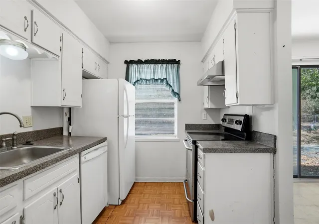 Photo 2 of Single family home for sale at 3805 Titan Trl, Denton, TX 76209 | MLS# 21385879 | Listing updated on 2026-09-16