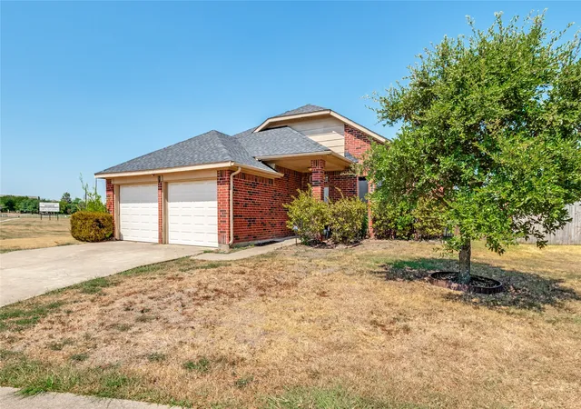 Photo 2 of Single family home for sale at 12927 Parker Ct, Balch Springs, TX 75180 | MLS# 21386119 | Listing updated on 2026-09-20