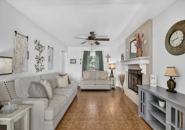 Photo 3 of Sale Pending at 448 Remuda Dr, Fort Worth, TX 76108 | MLS# 21386931 | Listing updated on 2026-09-28