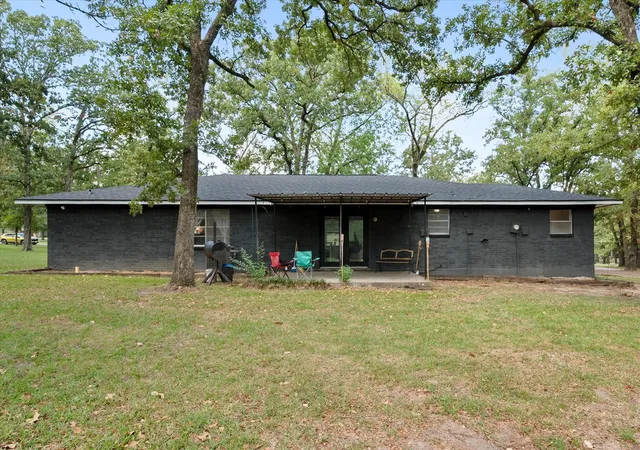 Photo 3 of Single family home for sale at 142 Mary Grace, Fairfield, TX 75840 | MLS# 21387111 | Listing updated on 2026-10-27