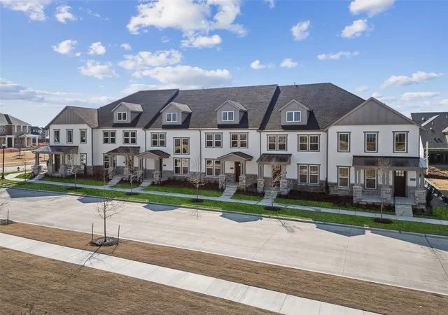 Townhouse for sale at 9735 Speaker Dr, Frisco, TX 75035 | MLS# 21386424