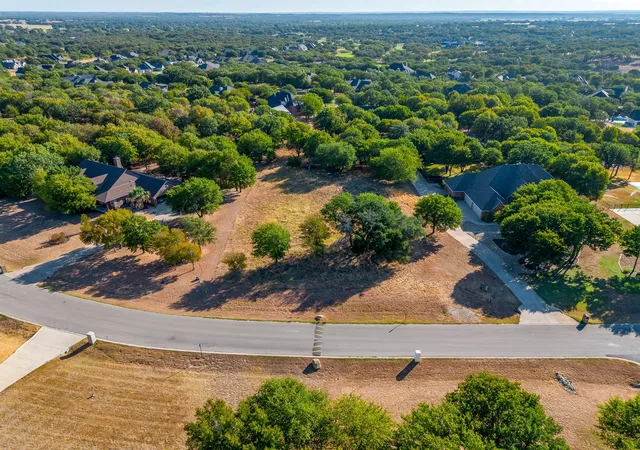 Photo 3 of Sale Pending at 740 S Sugartree Dr, Lipan, TX 76462 | MLS# 21387103 | Listing updated on 2026-09-25