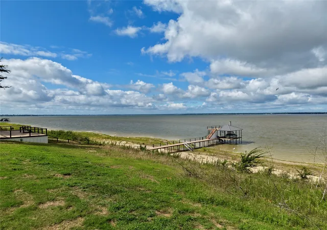 Photo 1 of Land for sale at 0 Shoreline Dr, Kemp, TX 75143 | MLS# 21387126 | Listing updated on 2026-09-16