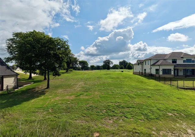 Photo 2 of Land for sale at 0 Shoreline Dr, Kemp, TX 75143 | MLS# 21387126 | Listing updated on 2026-09-16