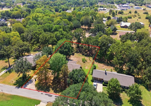 Photo 3 of Single family home for sale at 109 Clover Dr, Gun Barrel City, TX 75156 | MLS# 21362232 | Listing updated on 2026-09-19