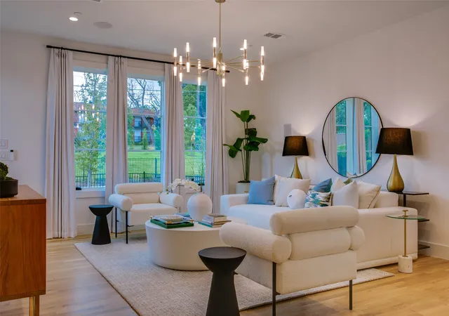Photo 1 of Sale Pending at 7207 Gaston Ave #102, Dallas, TX 75214 | MLS# 21387142 | Listing updated on 2026-10-02